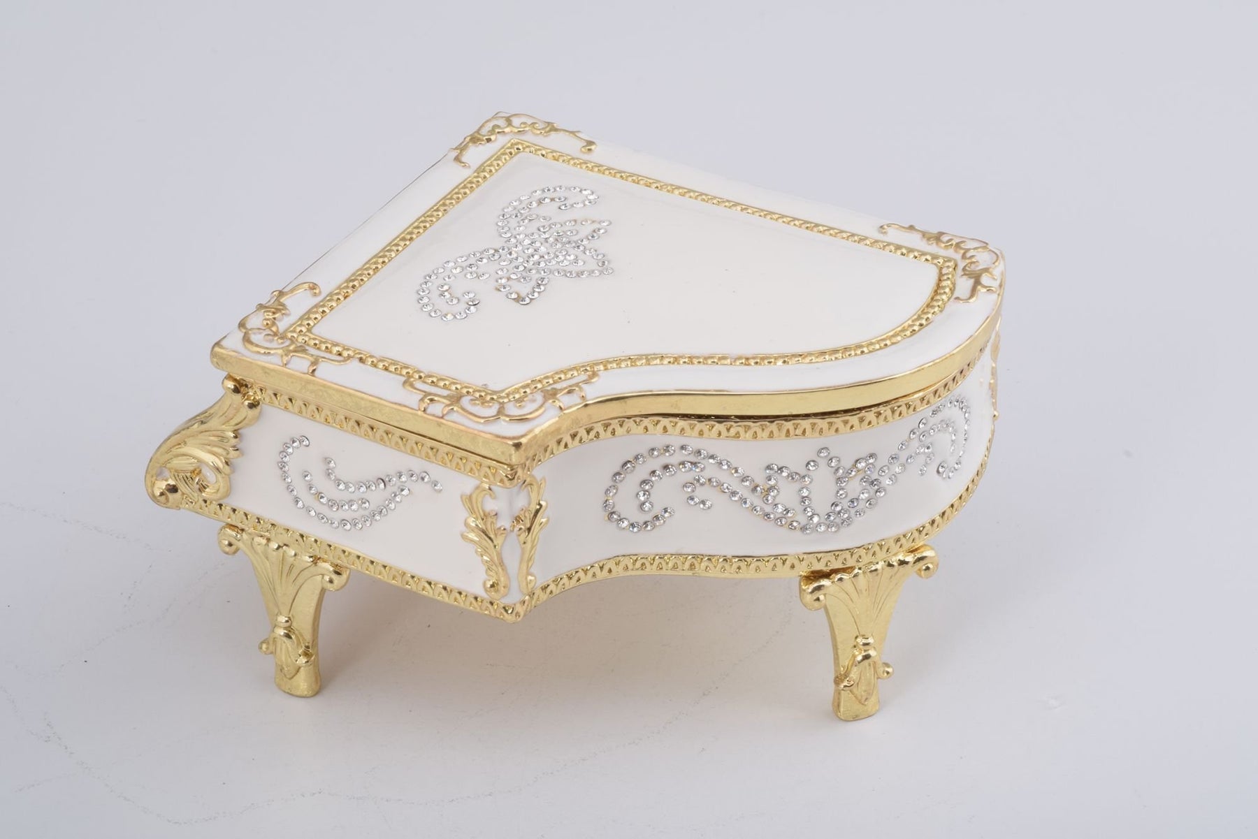 Keren Kopal White Piano