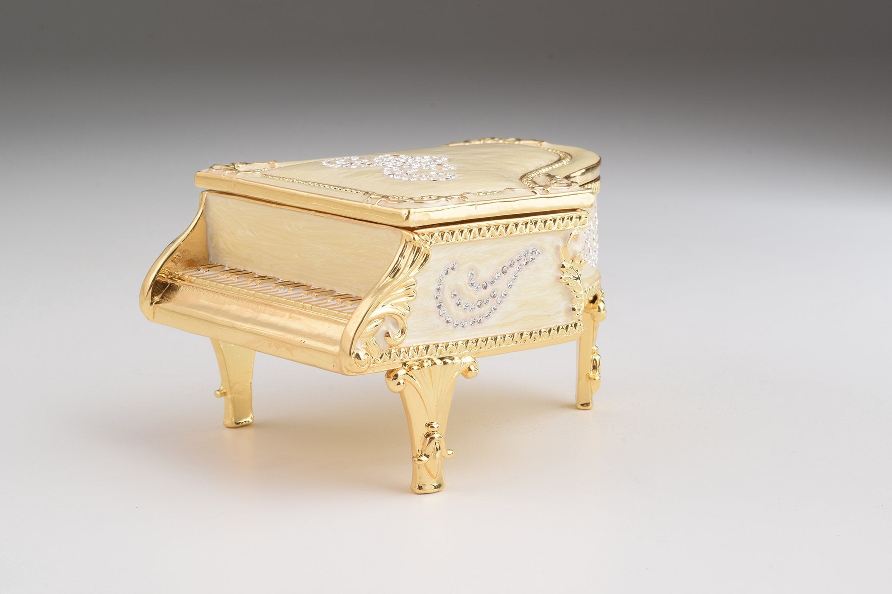 Keren Kopal White Piano