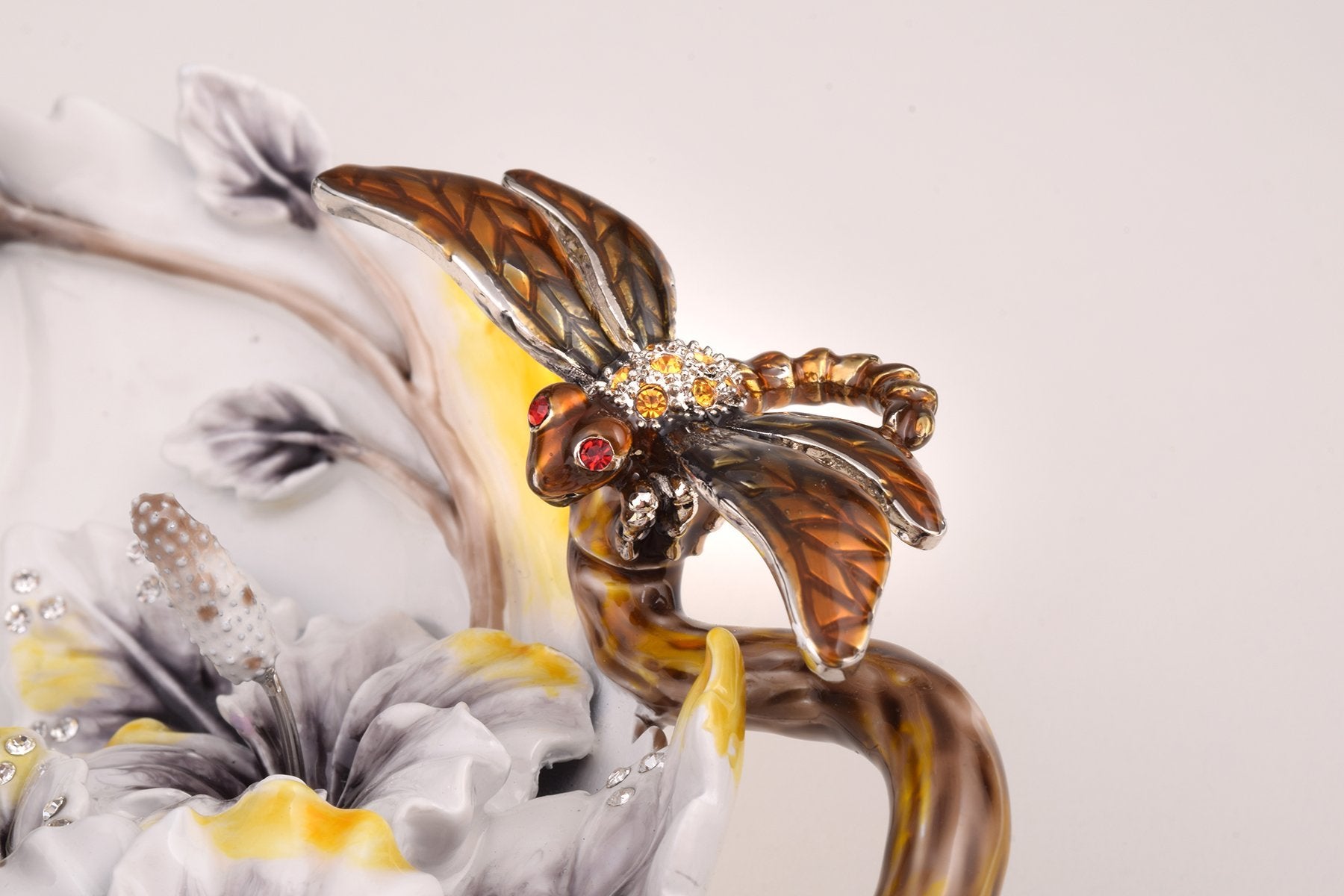 Keren Kopal White Plate with Flowers