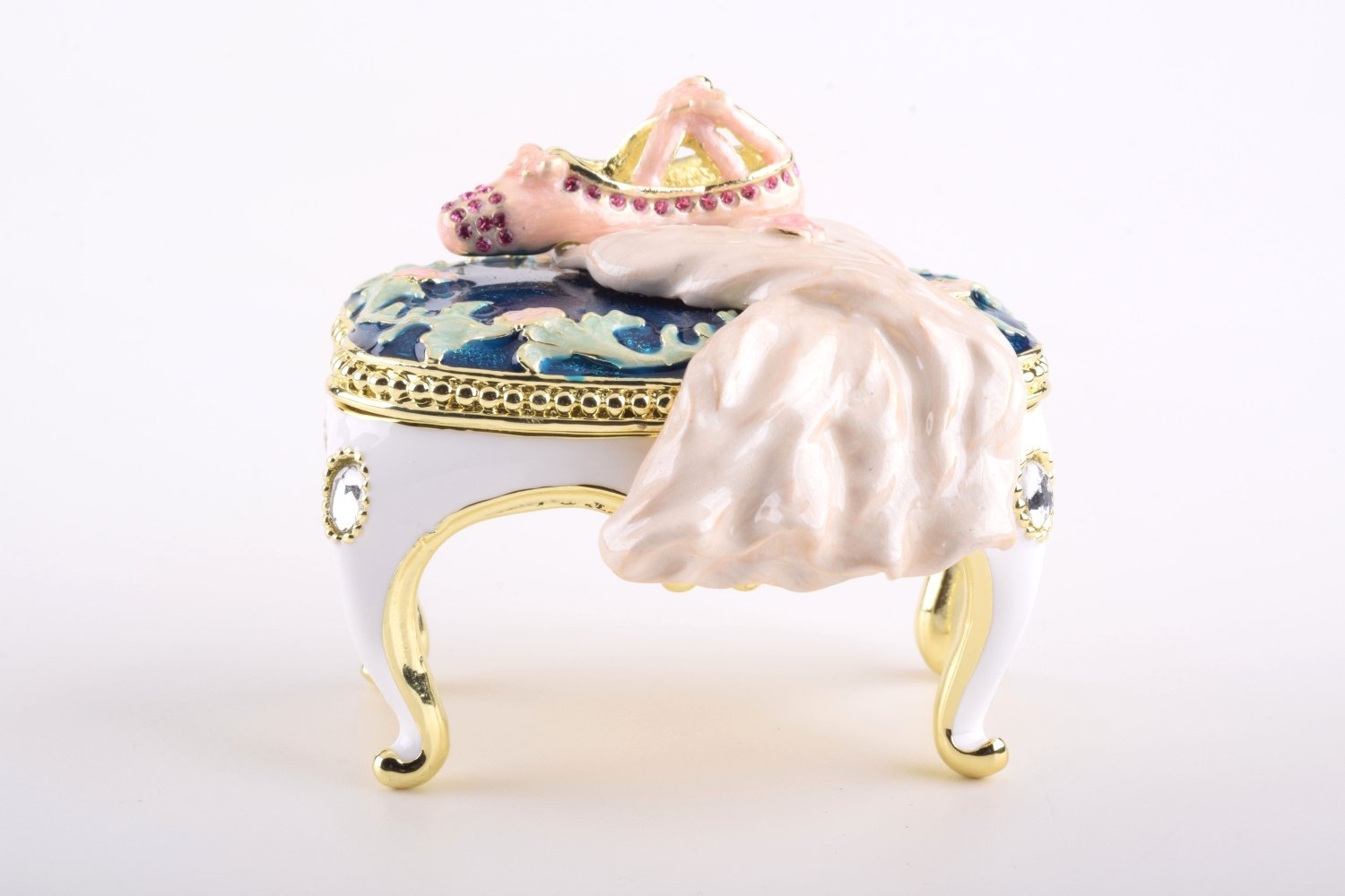 Keren Kopal White Vintage Chair