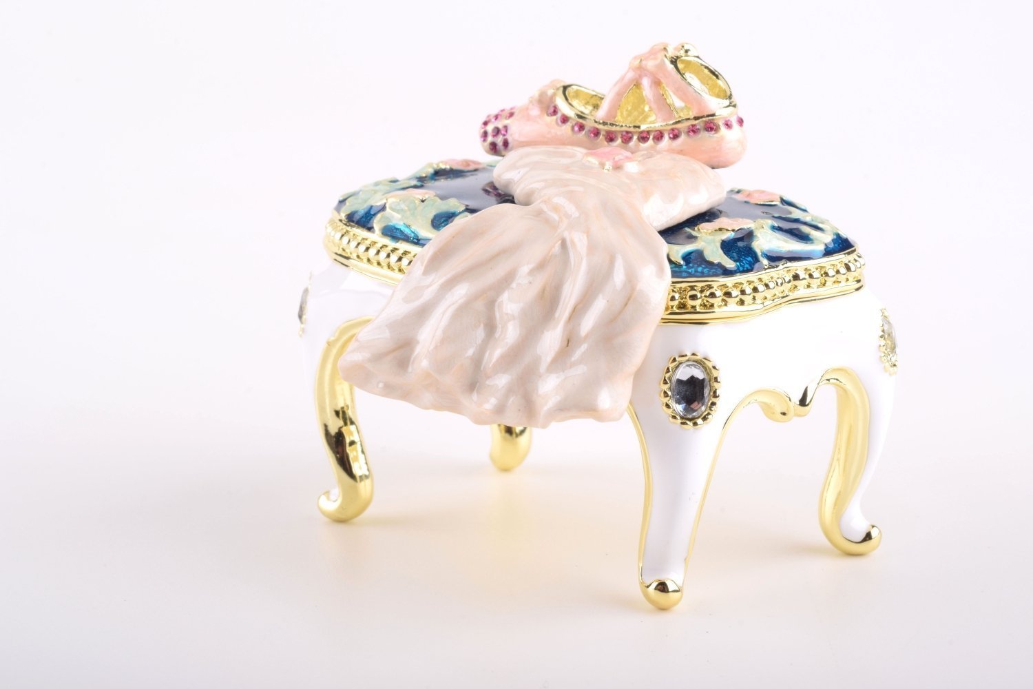 Keren Kopal White Vintage Chair