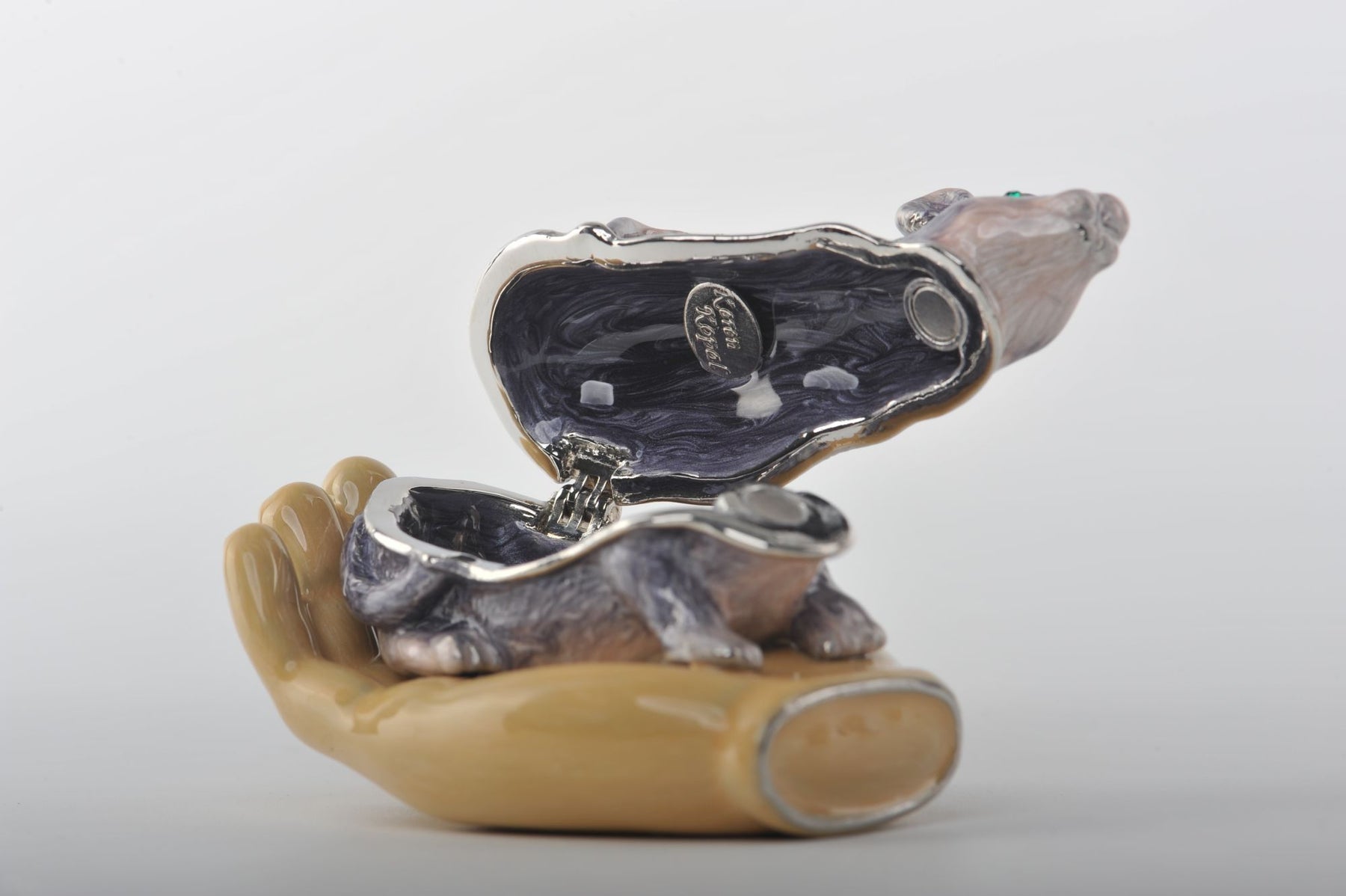 Keren Kopal Zodiac Rat Laying on Hand