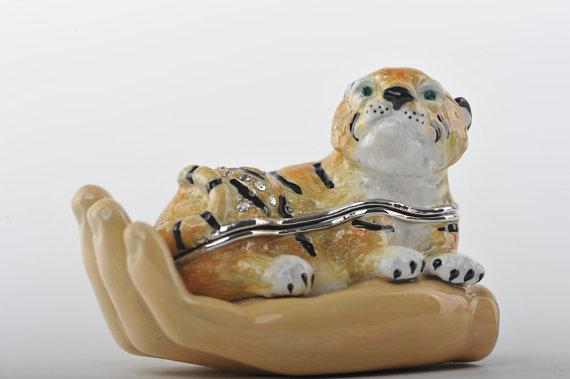 Keren Kopal Zodiac Tiger Laying on Hand