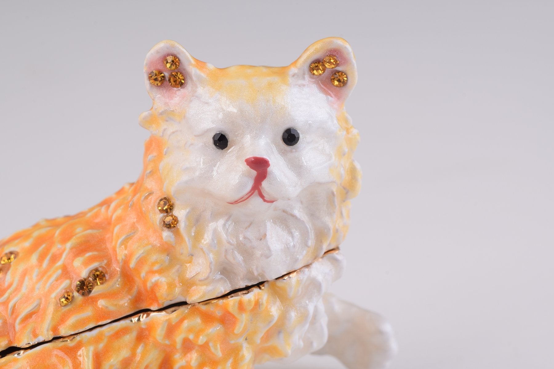 Keren Kopal Brown Cat