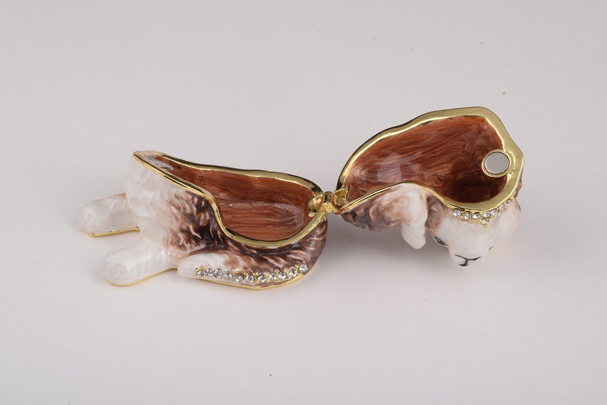 Keren Kopal Brown Cat