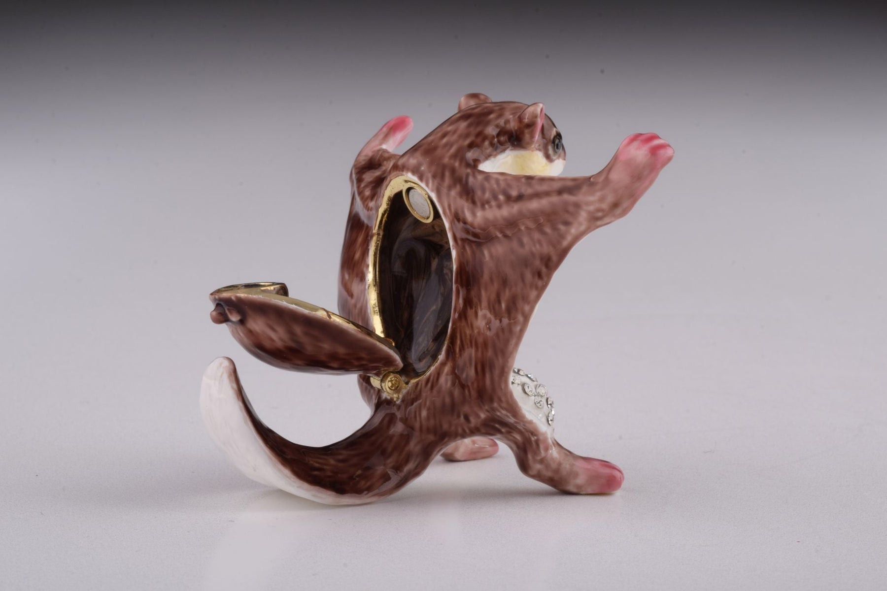 Keren Kopal Brown bat