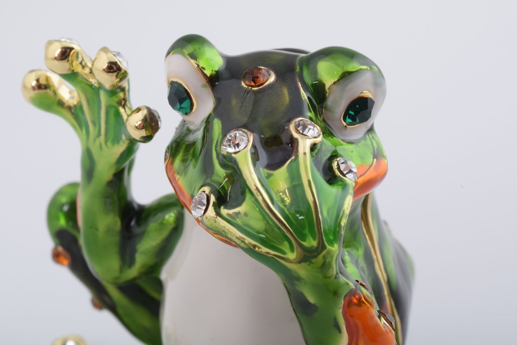 Keren Kopal Green Frog Speak No Evil