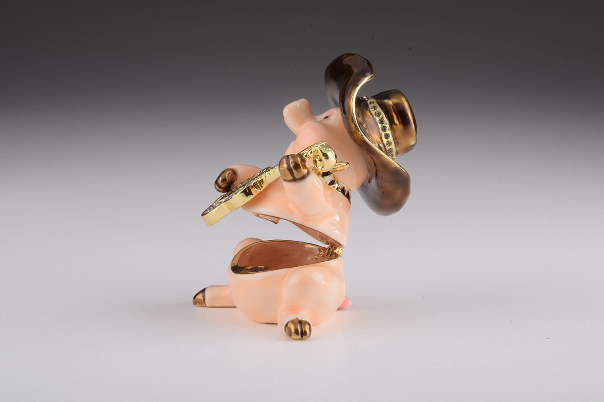 Keren Kopal Pig Playing Guitar