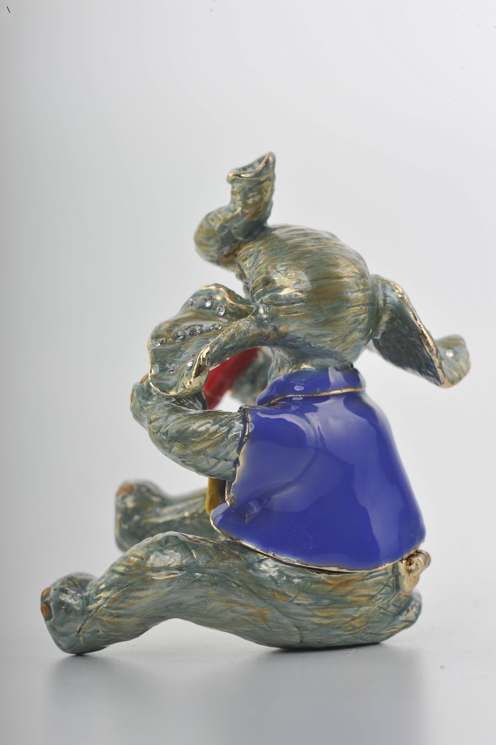 Keren Kopal Singing Elephant