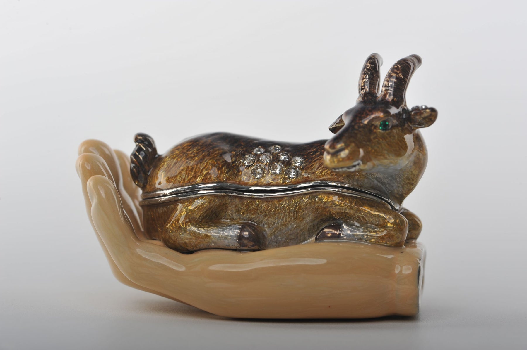 Keren Kopal Zodiac Ram Laying on Hand