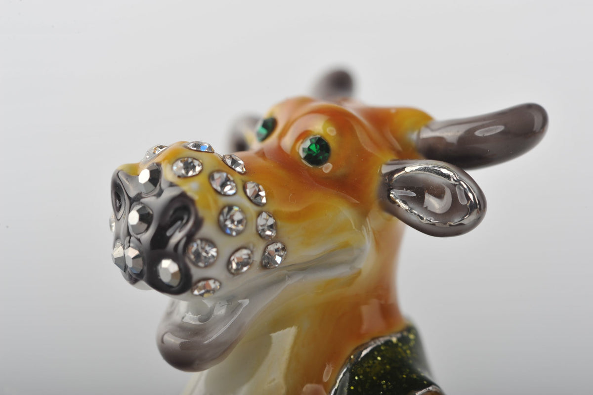 Keren Kopal Standing Bull with Green Pants