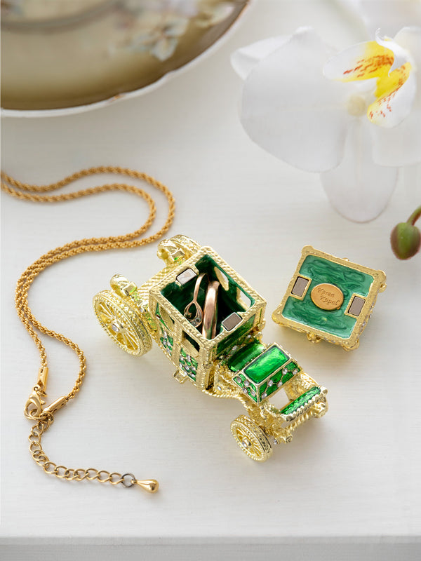 Gold & Green Carriage