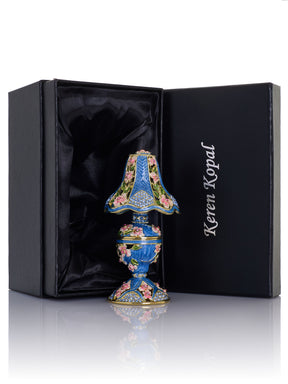 Lampe classique bleu royal décorée de fleurs roses
