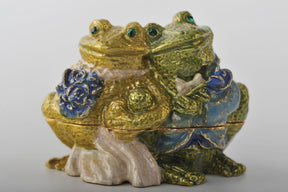 Keren Kopal Just Married Frog Couple  54.50