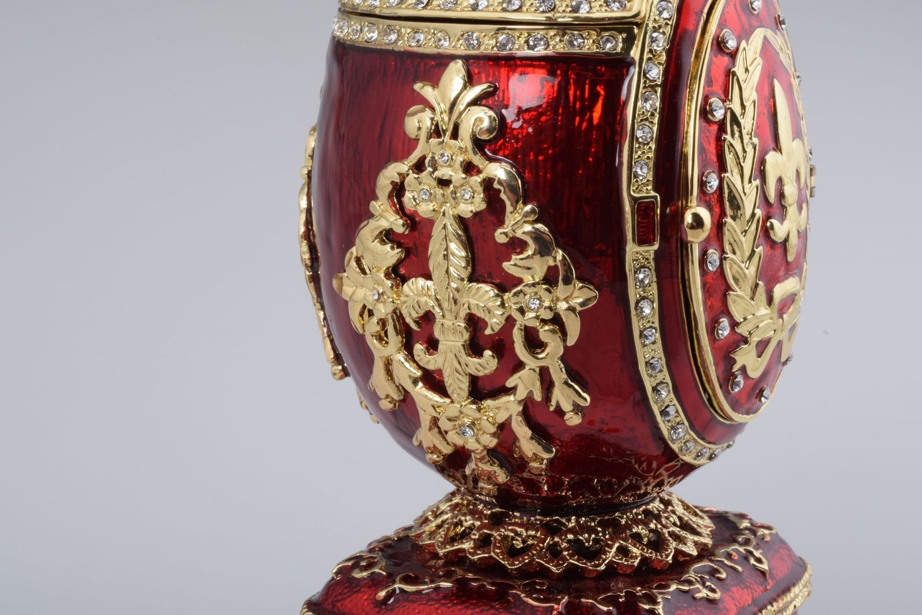 Keren Kopal Red Royal Faberge Egg  154.00