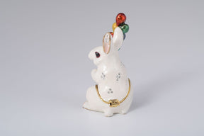 Keren Kopal White Rabbit with Colorful Baloons