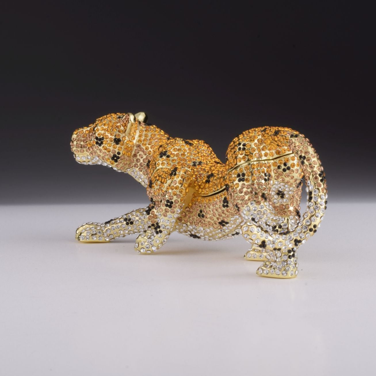 Brown Lioness, cheetah trinket box Keren Kopal